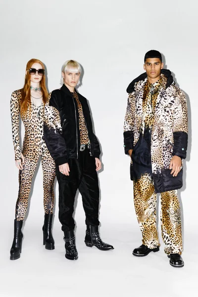 Look 19